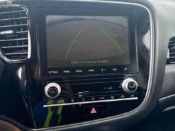 
										2020 Mitsubishi Outlander ES full									