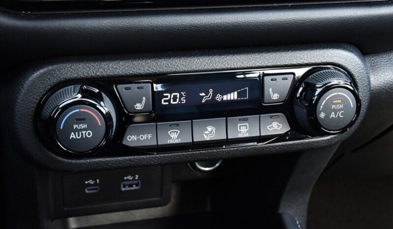 
								2024 Nissan Kicks SR Premium full									