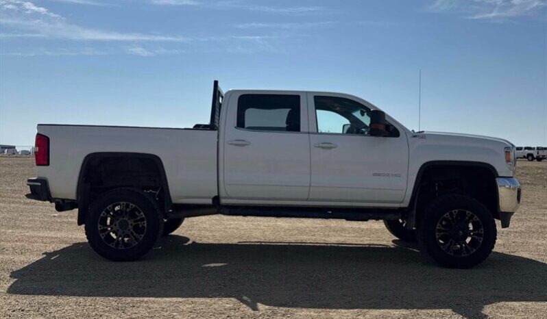 
								2019 GMC Sierra 2500 SLE Z71 Crew Cab 4×4 full									