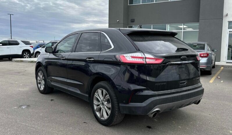 
								2019 Ford Edge Titanium full									