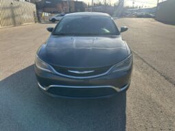 
										2016 Chrysler 200 Limited Sunroof Nav full									