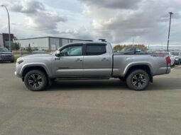 
										2016 Toyota Tacoma SR5 TRD Sport full									