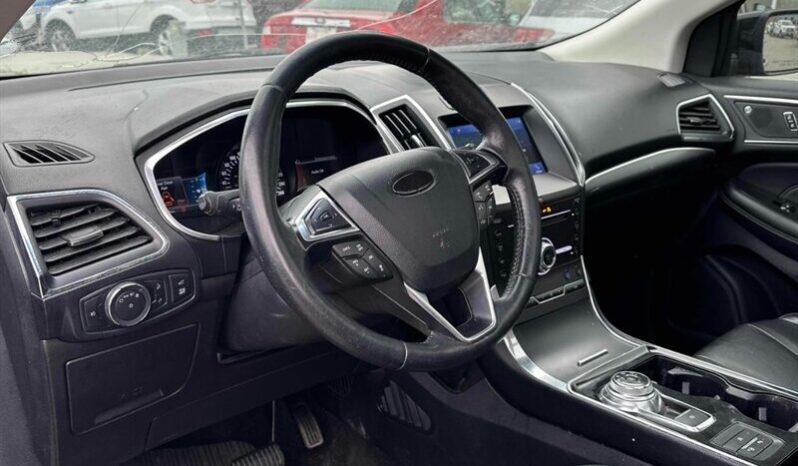 
								2019 Ford Edge Titanium full									