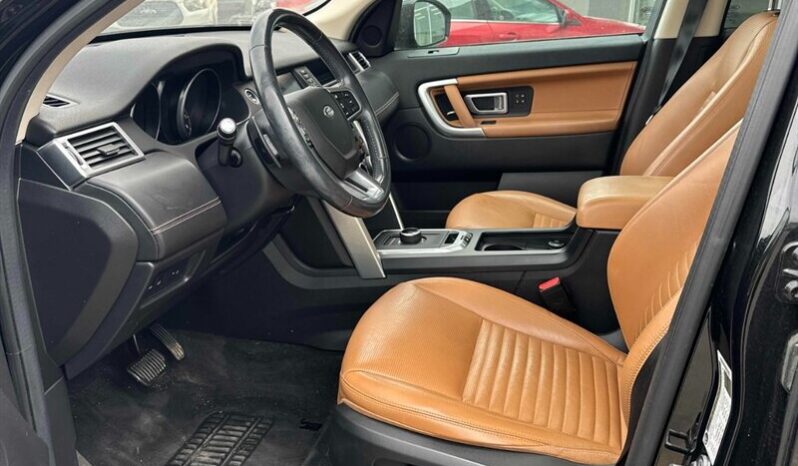 
								2018 Land Rover Discovery Sport HSE Luxury full									