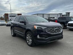 
										2019 Ford Edge Titanium full									
