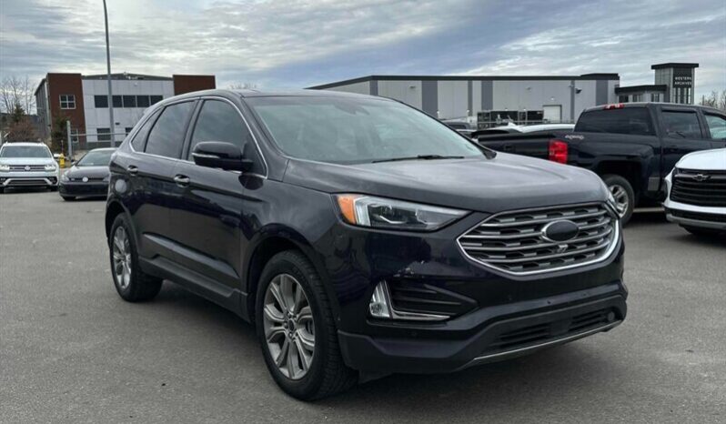
								2019 Ford Edge Titanium full									