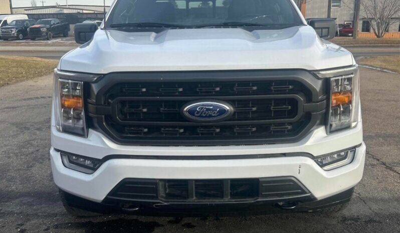 
								2021 Ford F-150 XLT Sport full									