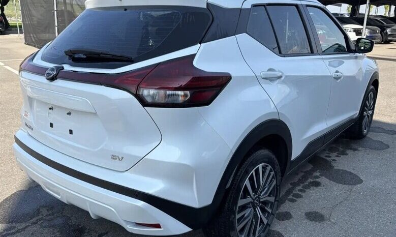 
								2024 Nissan Kicks SV full									
