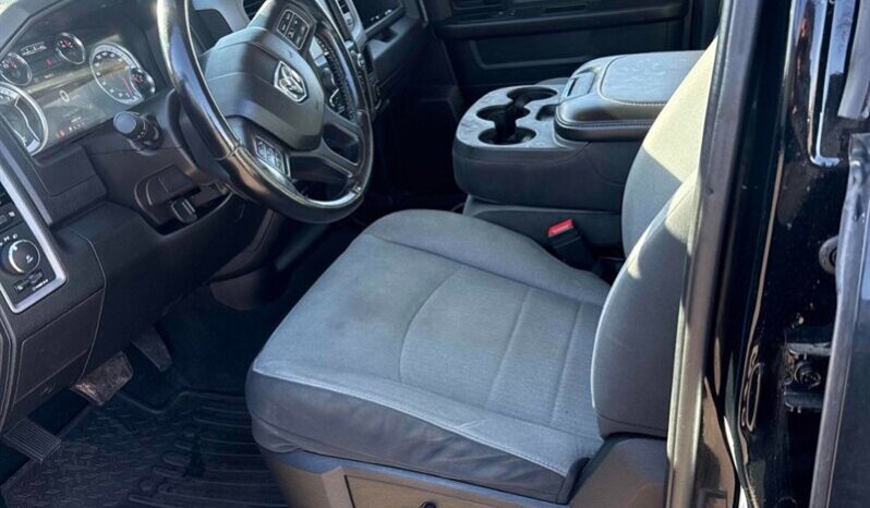 
								2022 RAM 1500 Classic Tradesman full									