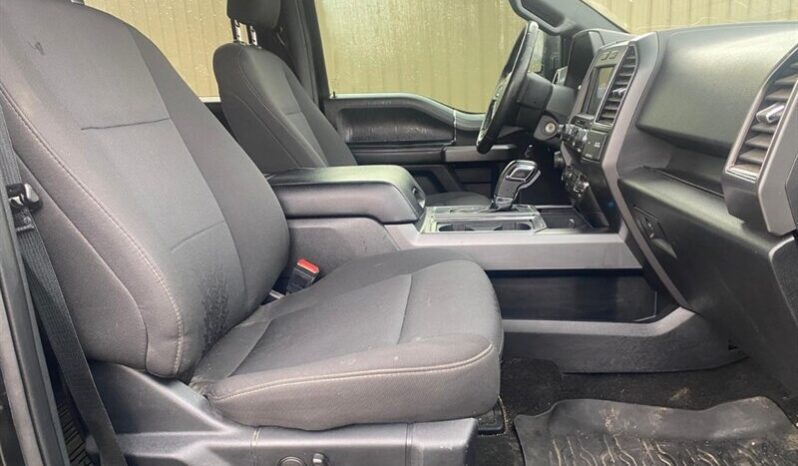 
								2019 Ford F-150 XLT Sport 5.0L full									