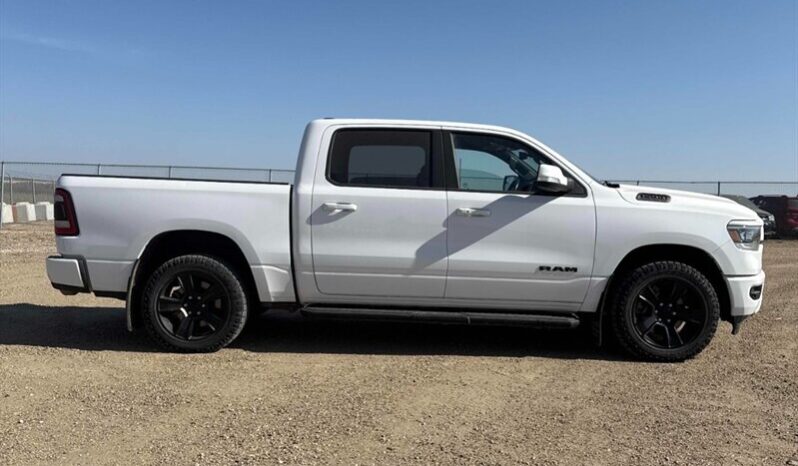
								2022 RAM 1500 Sport full									