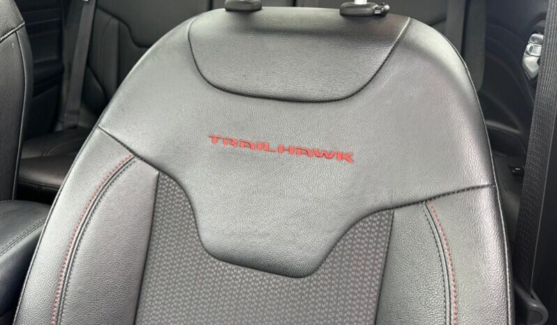 
								2024 Jeep Compass Trailhawk Sun & Sound full									