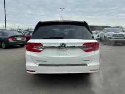 
										2019 Honda Odyssey Touring full									