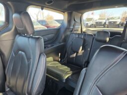 
										2024 Chrysler Pacifica Touring L Sunroof S package full									