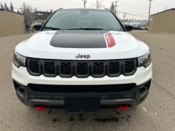 
										2024 Jeep Compass Trailhawk Sun & Sound full									