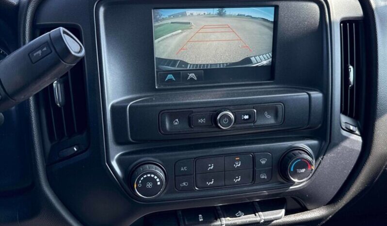 
								2018 Chevrolet Silverado 1500 Custom full									