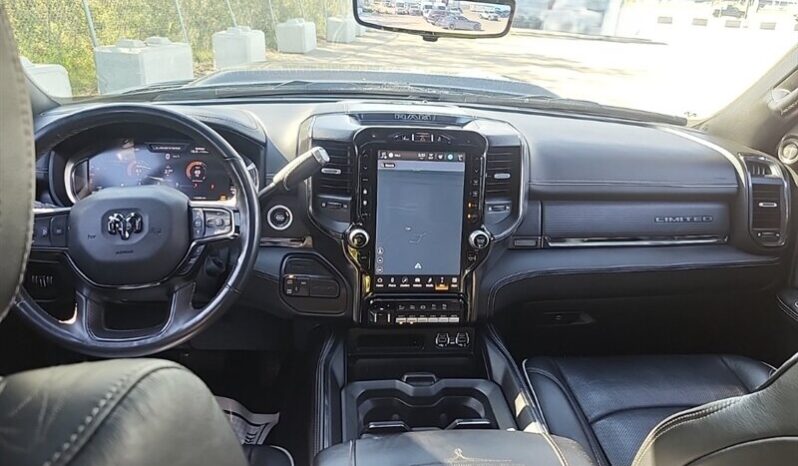 
								2024 RAM 3500 Limited Mega Cab Dually Diesel Night Edition full									