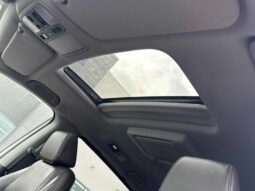 
										2019 Honda Odyssey Touring full									