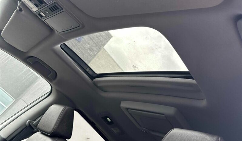 
								2019 Honda Odyssey Touring full									