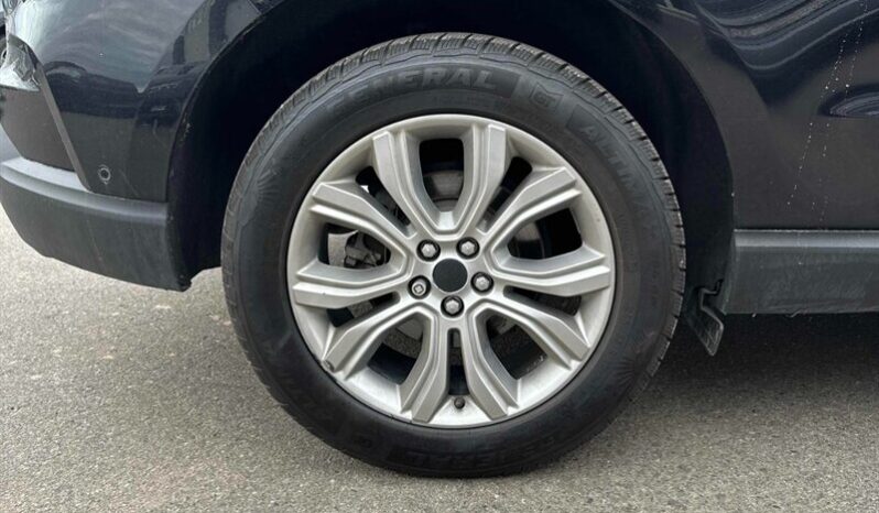 
								2019 Ford Edge Titanium full									