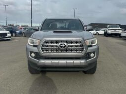 
										2016 Toyota Tacoma SR5 TRD Sport full									