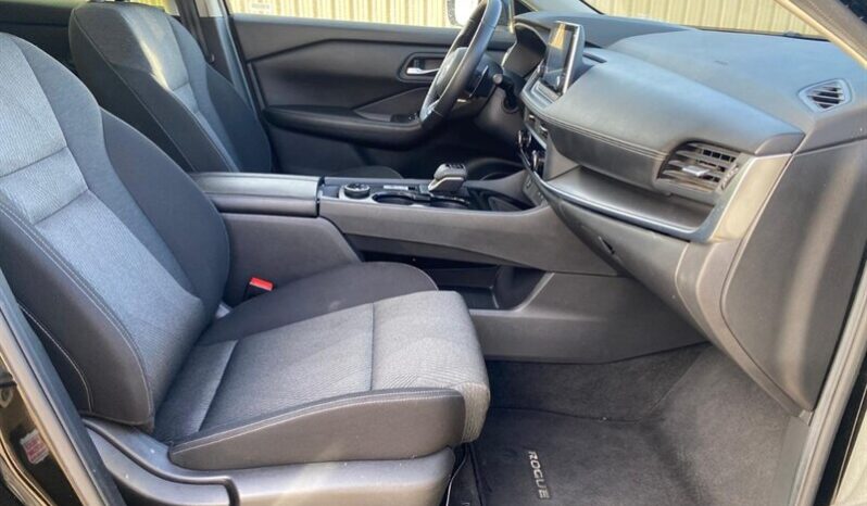 
								2024 Nissan Rogue SV Moonroof full									