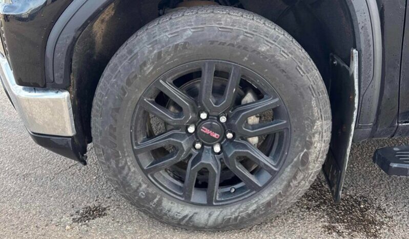 
								2022 GMC Sierra 1500 Pro full									