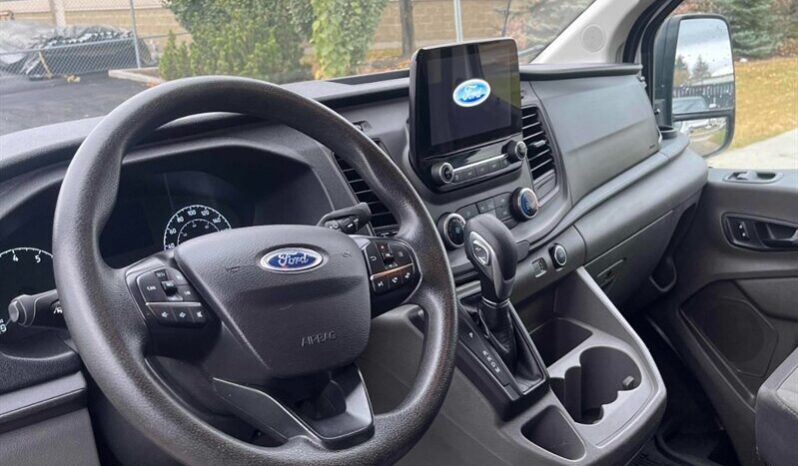 
								2020 Ford Transit 150 XLT full									