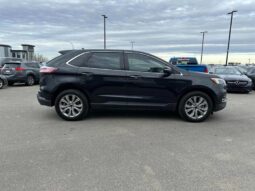 
										2019 Ford Edge Titanium full									