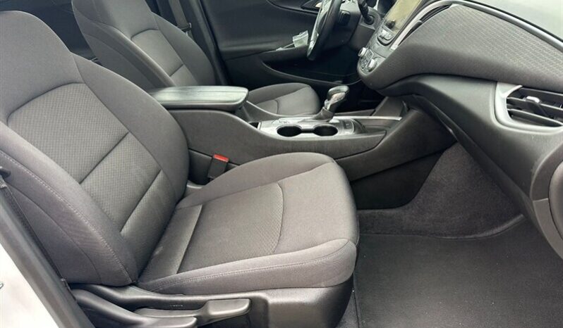 
								2023 Chevrolet Malibu LT Sunroof Sport Edition full									