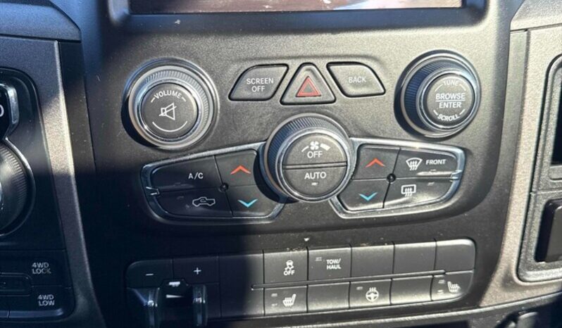 
								2022 RAM 1500 Classic Tradesman full									