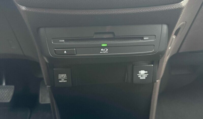 
								2019 Honda Odyssey Touring full									