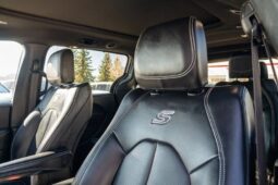 
										2024 Chrysler Pacifica Touring L Sunroof S package full									
