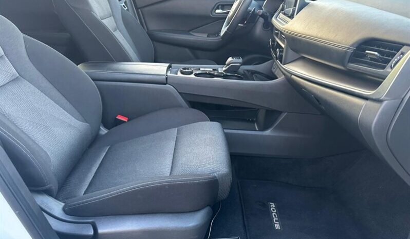 
								2024 Nissan Rogue SV Premium Moonroof full									