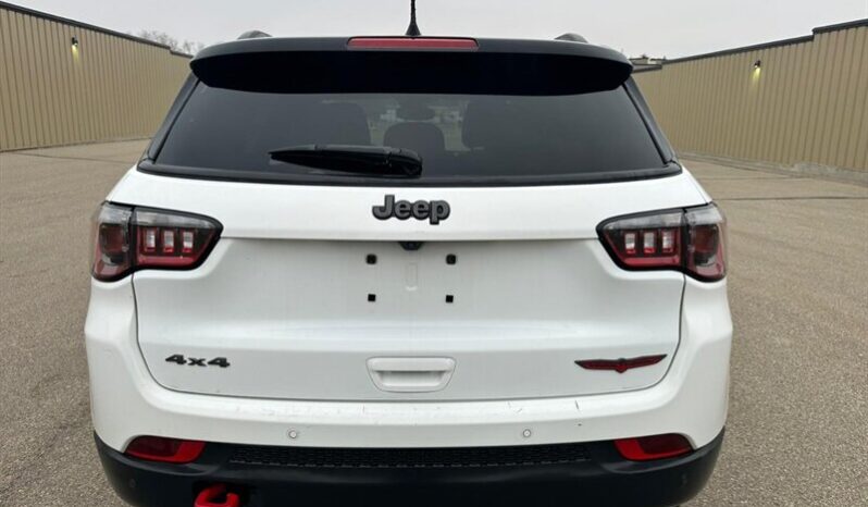 
								2024 Jeep Compass Trailhawk Sun & Sound full									