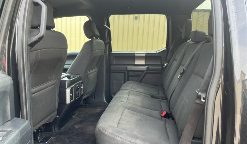 
								2015 Ford F-150 XLT full									