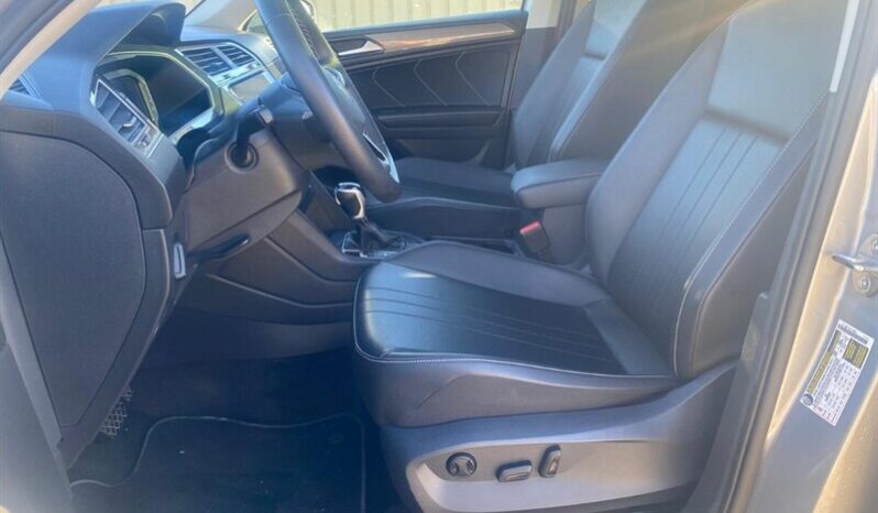 
								2024 Volkswagen Tiguan 2.0T Comfortline 4Motion Leather Sunroof full									