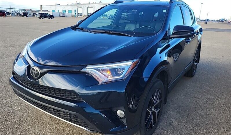 
								2018 Toyota RAV4 SE full									