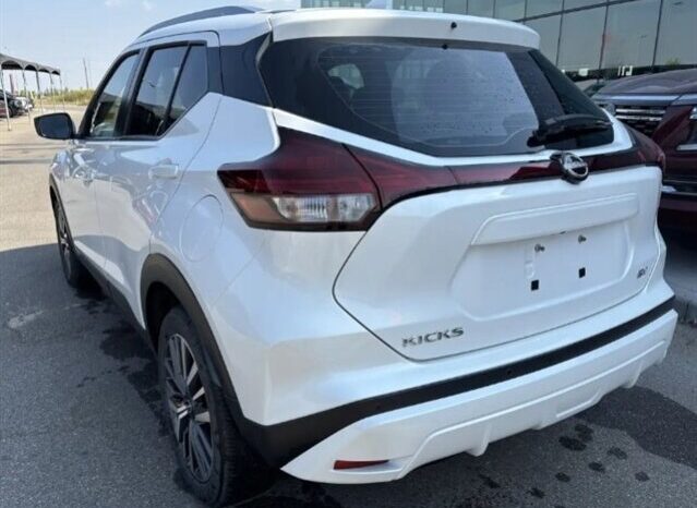 
								2024 Nissan Kicks SV full									