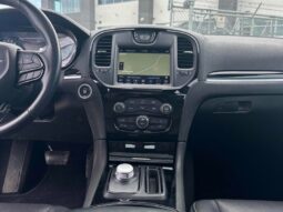 
										2022 Chrysler 300 Series S V6 full									