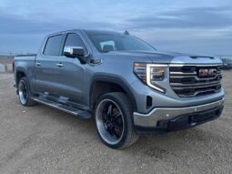 
										2023 GMC Sierra 1500 SLT Premium Plus 6.2L full									