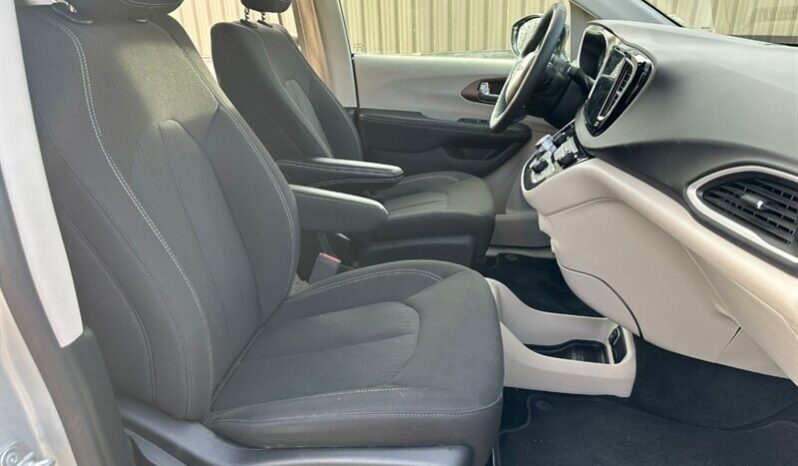 
								2024 Chrysler Grand Caravan SXT full									