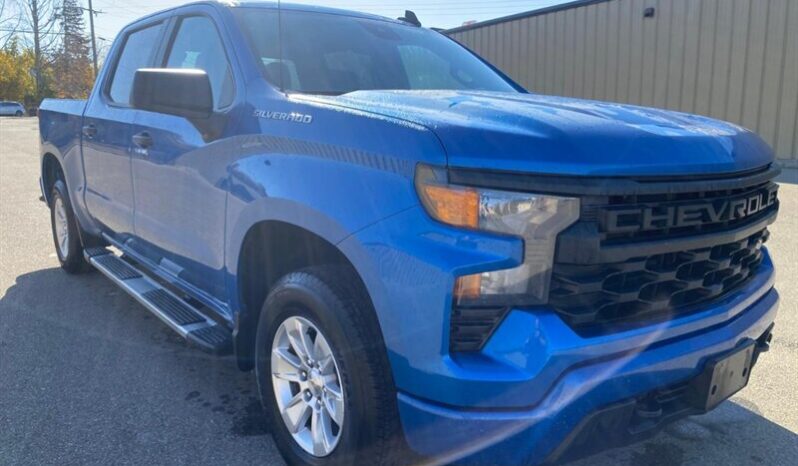 
								2022 Chevrolet Silverado 1500 Custom full									