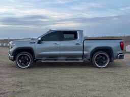 
										2023 GMC Sierra 1500 SLT Premium Plus 6.2L full									