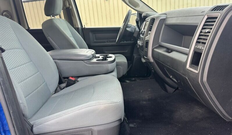 
								2019 RAM 1500 Classic Express full									