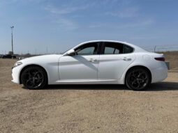 
										2017 Alfa Romeo Giulia full									