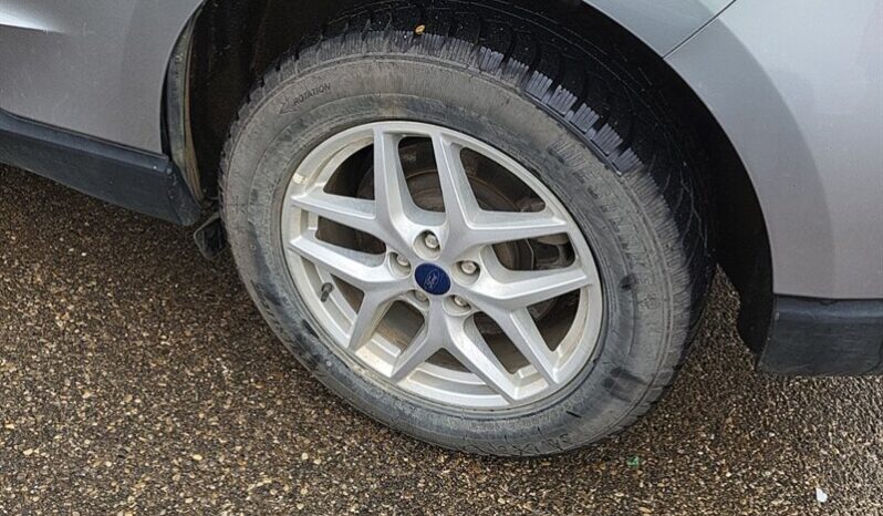 
								2022 Ford Edge SEL full									