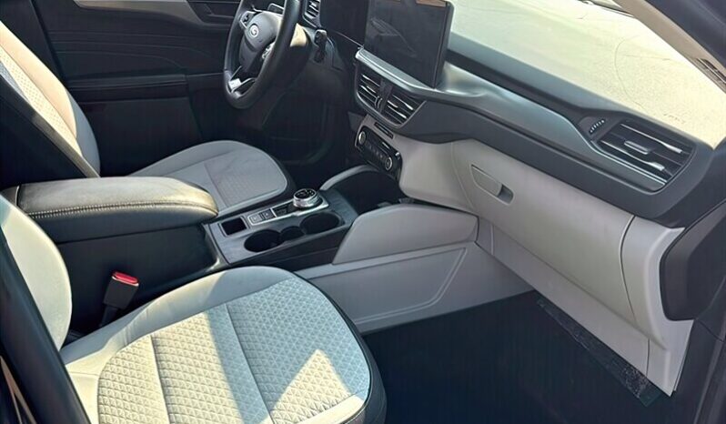 
								2023 Ford Escape Active full									