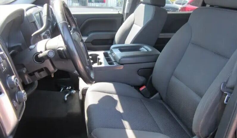 
								2018 Chevrolet Silverado 1500 LT Z71 full									