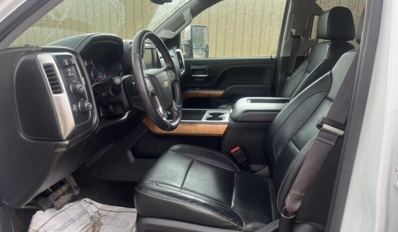 
								2017 Chevrolet Silverado 1500 LTZ full									